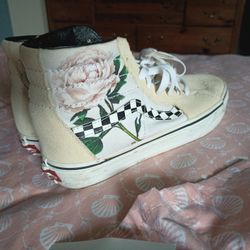 Vans Women's  Shoe Size 7 