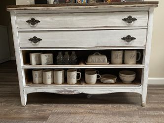 Rae Dun collection