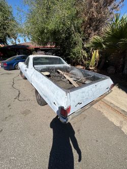 69 Elcamino parts tailgate doors front end Partout