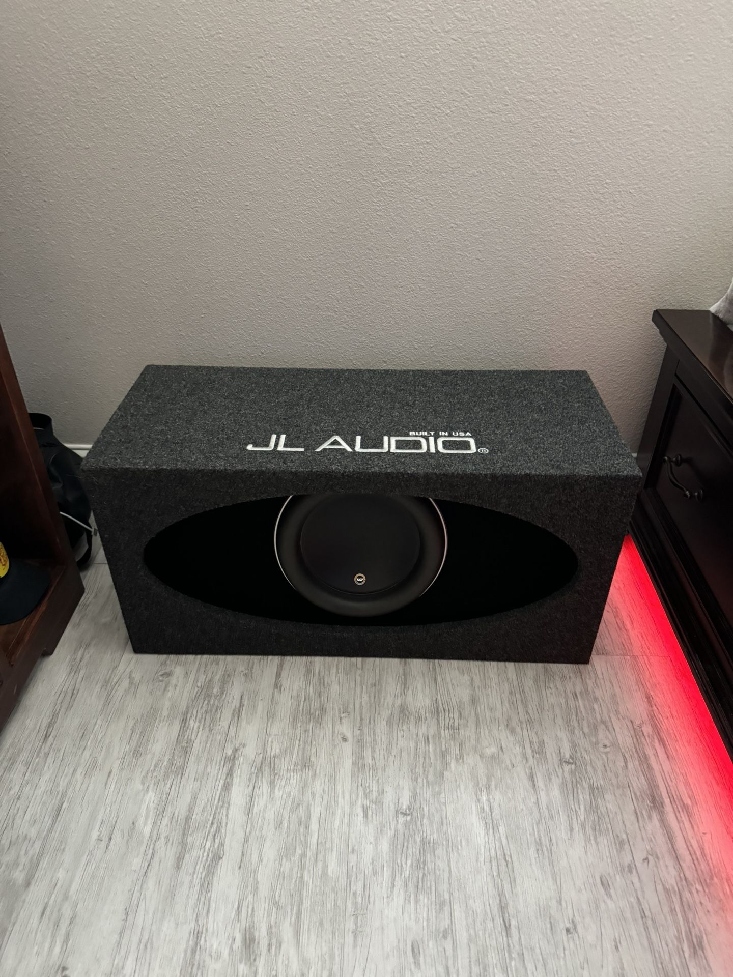 JL W7 12 HO Box