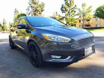2018 Ford Focus Titanium Hatchback 🚗✨