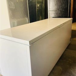 30 ft.³ chest freezer