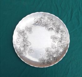 Wendell August Forge 10" Plate Strawberry Pattern Aluminum Serving Platter