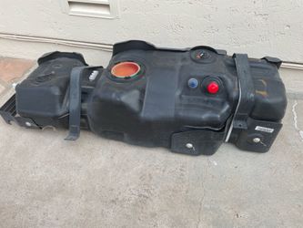 2018 Ford F250 OEM fuel tank (diesel)