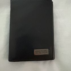 Kenneth Cole, trifold wallet, new