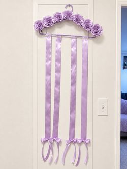 Bow hanger