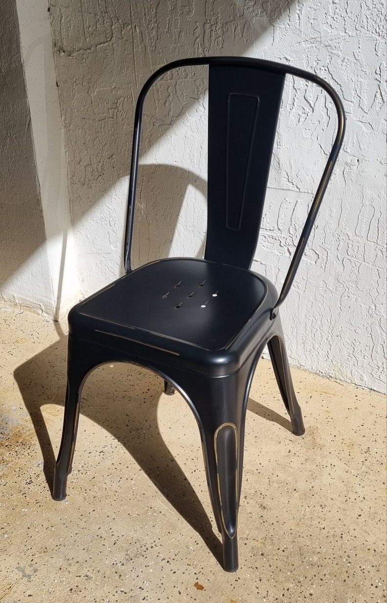 Metal Indoor-Outdoor Chairs Distressed Style Kitchen Dining Chairs