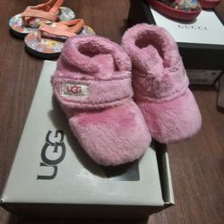 ugg bebe 2/3