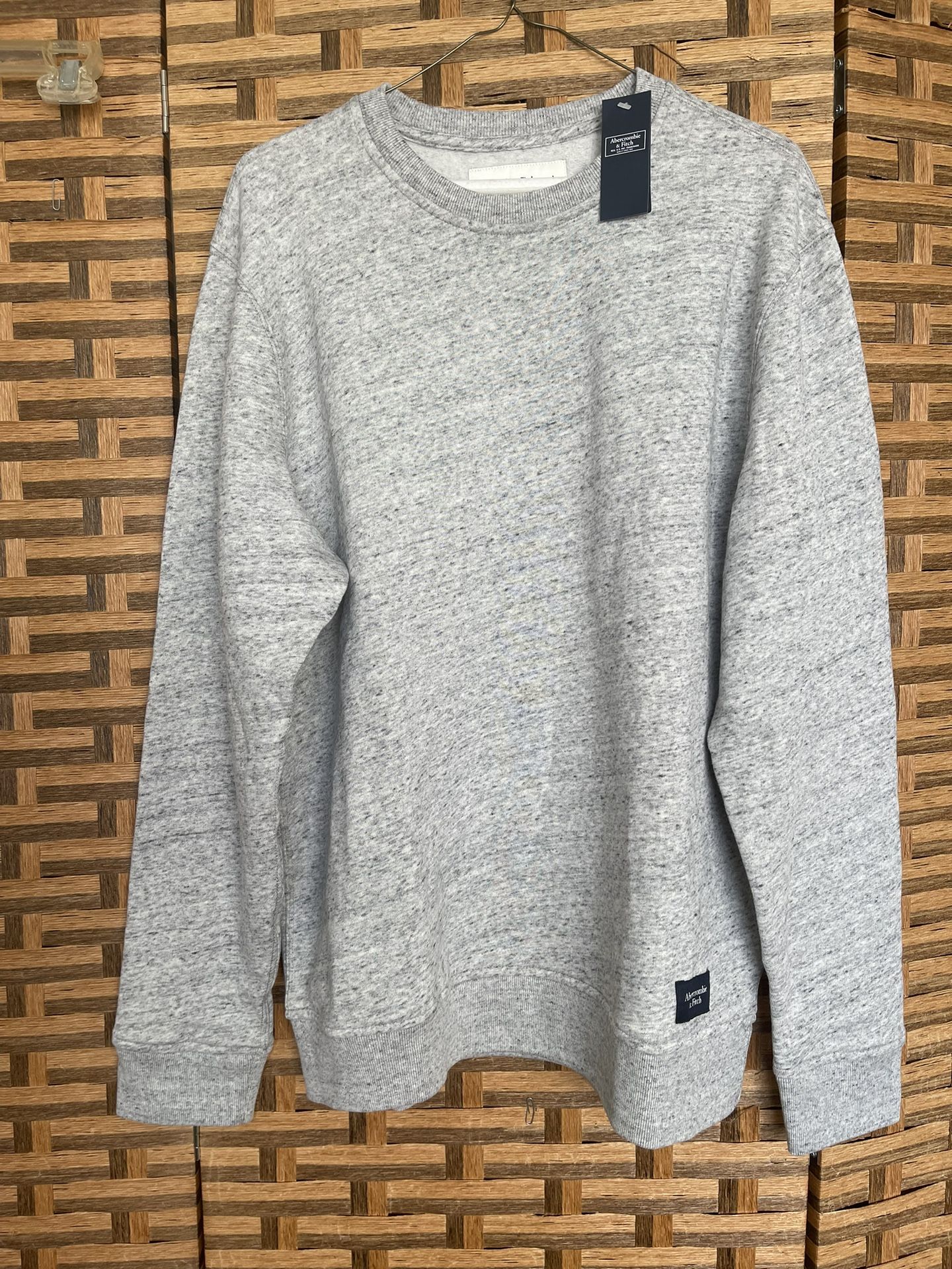 Abercrombie & pitch man’s sweatshirts L size