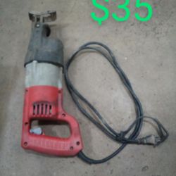 Milwaukee Sawzall 