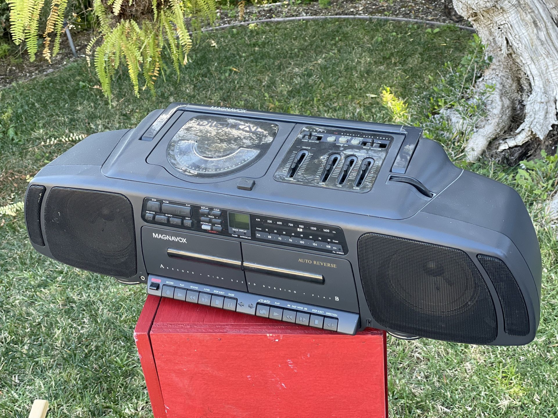 Magnavox Boom Box
