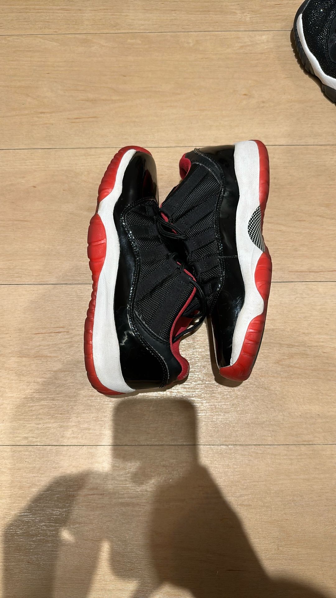 Retro 11 Jordan Low Youth Size 6.5