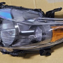  2009-2010 TOYOTA COROLA LEFT  HEADLIGHT 