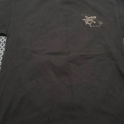 Maui Hawaii Tribal Shark Graphic T-Shirt