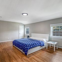 IKEA king Bed And mattress