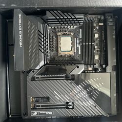 ASUS ROG Maximus Z790 Extreme gaming MB W/ INTEL CORE I9 - 14900KS CPU (MINT)