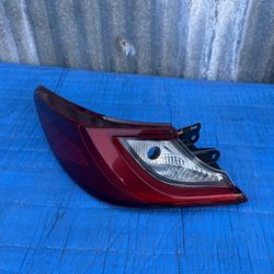 2025 2026 Toyota Camry XLE / XSE Left Driver Side LED Tail Light OEM (ORIGINAL)