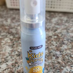 Sinicare propolis mouth spray for kids