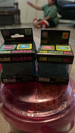 Cube squeeze