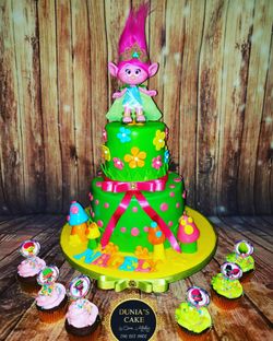 Troll cake