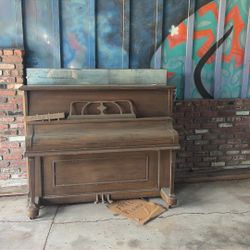 Free Piano