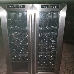 Mini Fridge/wine Chiller