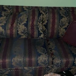Sofa Set Matching Love Seat Sofa (MUST GO NOW