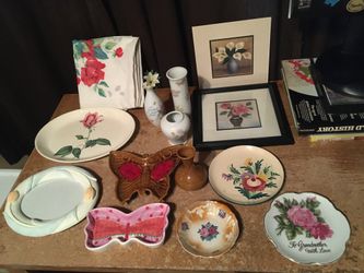 Lot of 14 vases plates bowl picture tablecloth grandmother flowers and butterflies home decor