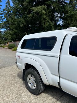 Truck Canopy Snug Top 6ft bed