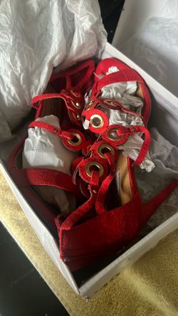 Red Heel Size 9