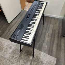 Electric Keyboard and Amp
