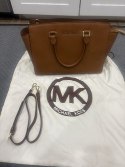 Michael Kors M Size Purse