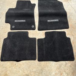 2020 Hyundai Elantra Floor Mats