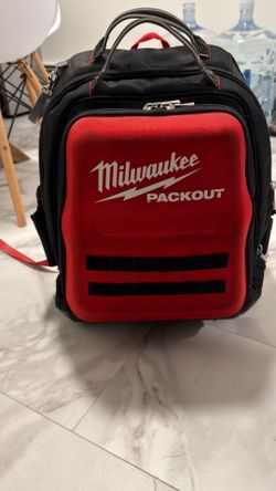 Milwaukee pack out bag pack