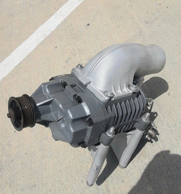 Eaton M90 Supercharger (Short Snout) 