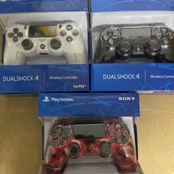 PS4 Controllers 