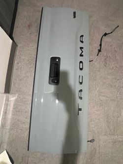 Toyota Tacoma Tail gate 16- 2023