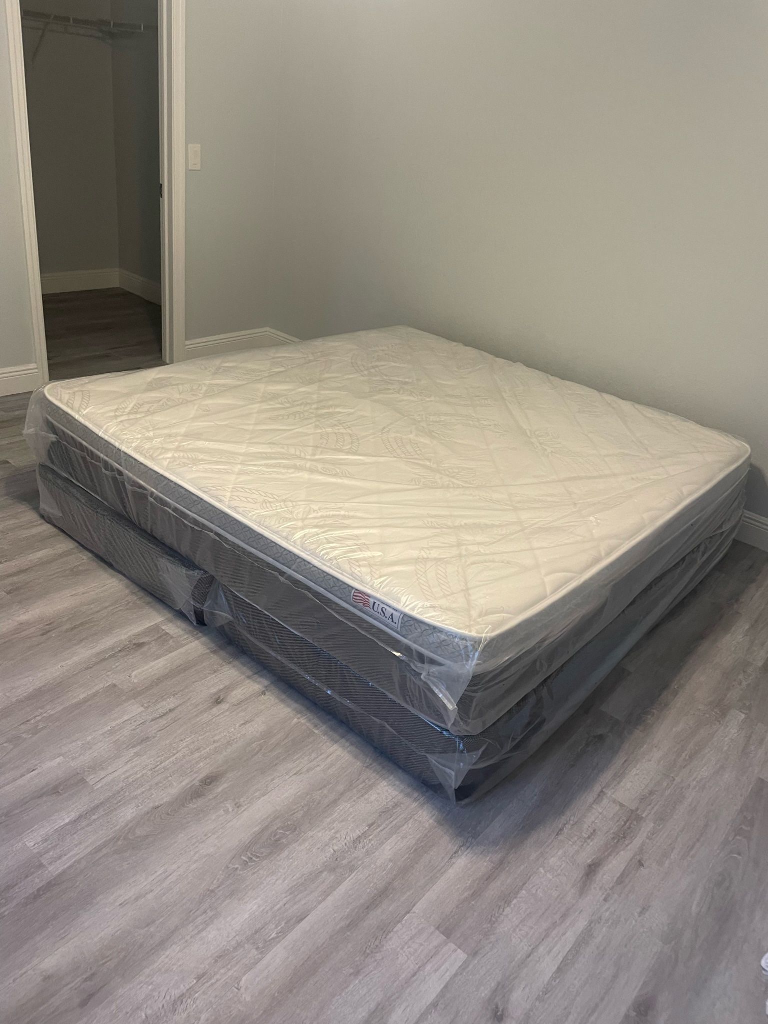 Ultimate Comfort! King 12” Pillow Top Mattress + Box Spring