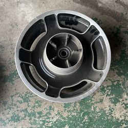 Stock Wheel.  2013 HD Road Glide