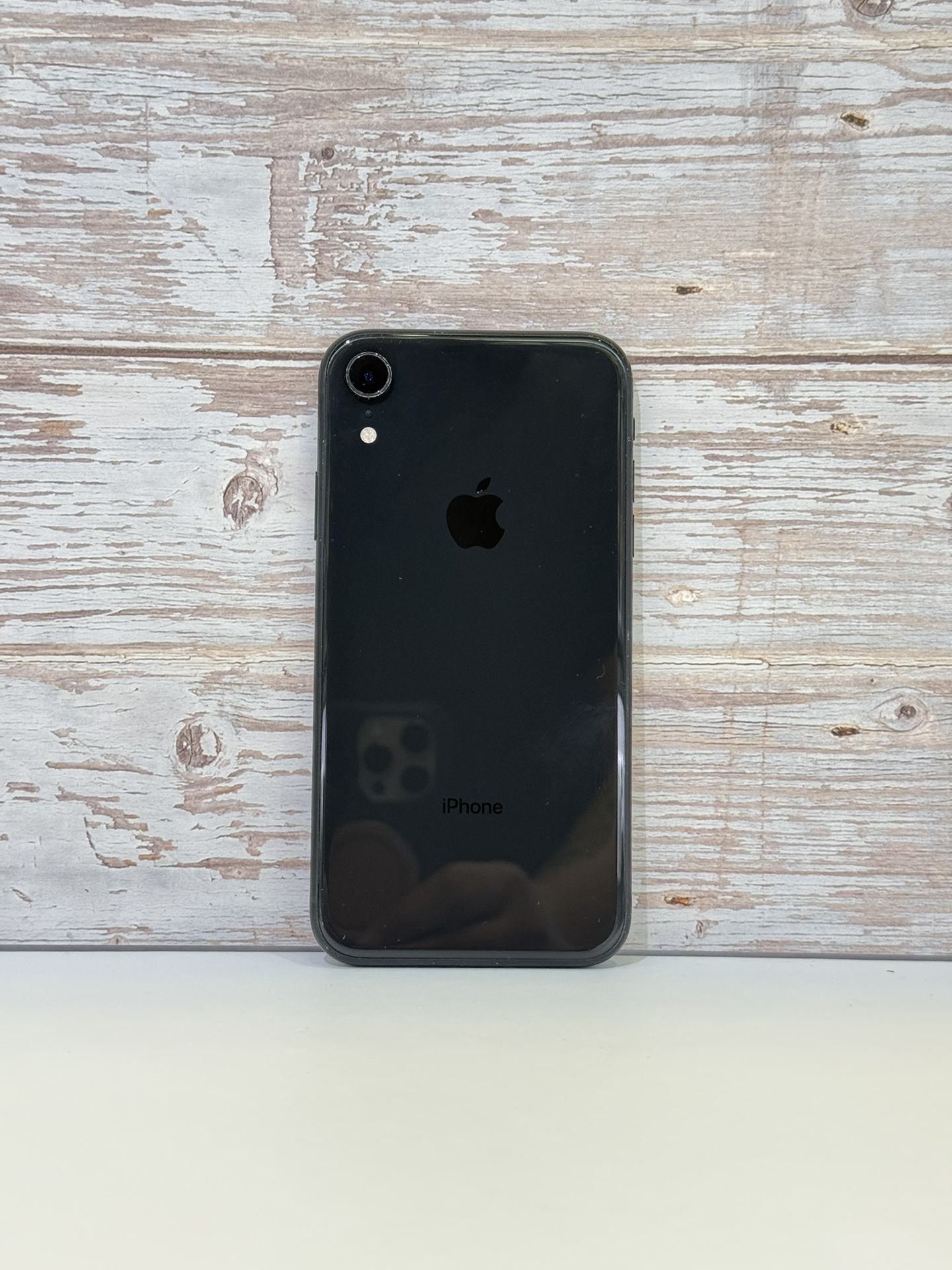 Apple iPhone XR 64GB Unlocked