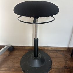 Adjustable Height Stool 