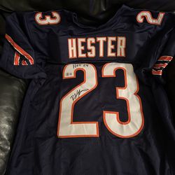 Devin Hester signed jersey w HOF Beckett