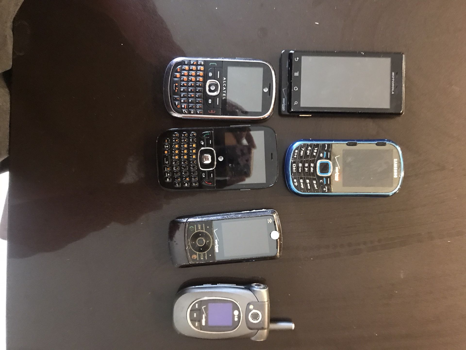 6 Working Old Phones And 2 Glass Iphone Screen Protector 4 Verizon 2 Atnt