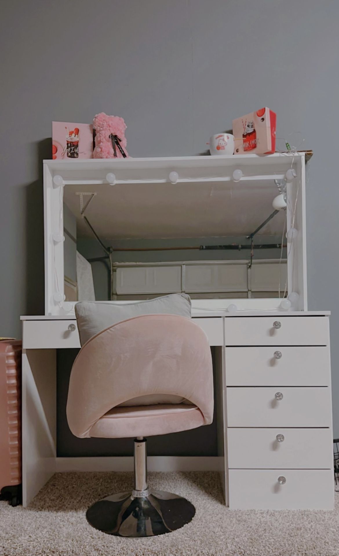 makeup vanity