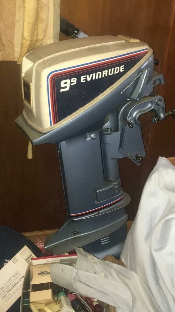 1980 Evinrude 9.9 outboard motor