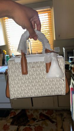 New Michael Kors Purse unused