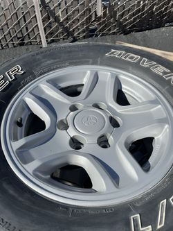 16” x 7” Toyota Rims
