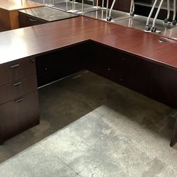 L shaped desk