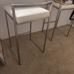 White Faux Leather Barstool Set