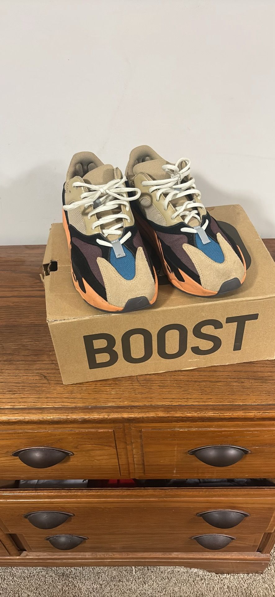 Yeezy 700